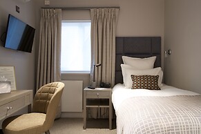 54 Queens Gate Hotel