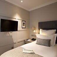 54 Queens Gate Hotel