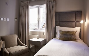 54 Queens Gate Hotel