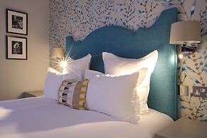 54 Queens Gate Hotel