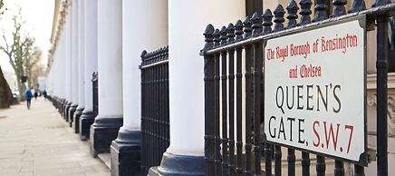 54 Queens Gate Hotel