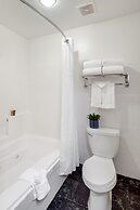 Ayres Suites Mission Viejo – Lake Forest