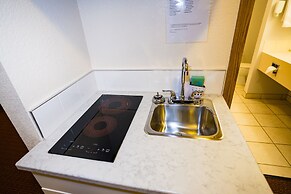 Super 8 by Wyndham Drayton Valley