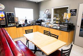 Super 8 by Wyndham Drayton Valley