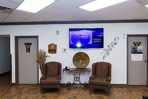 Super 8 by Wyndham Drayton Valley