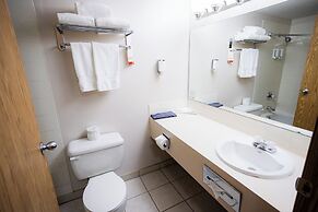 Super 8 by Wyndham Drayton Valley