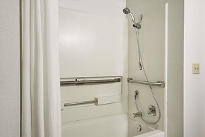 Super 8 by Wyndham Regina