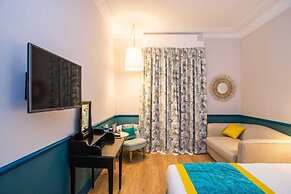 Villa Otero by Happyculture