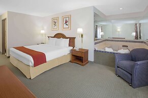 Baymont by Wyndham Freeport
