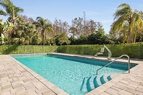 Spark by Hilton Orlando Universal Blvd