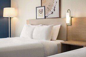 Spark by Hilton Orlando Universal Blvd