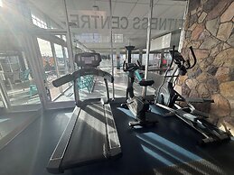 Super 8 by Wyndham Macleod Trail Calgary