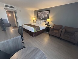 Super 8 by Wyndham Macleod Trail Calgary