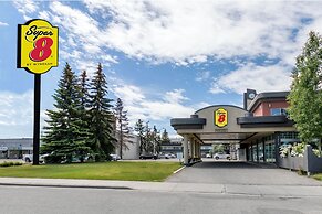 Super 8 by Wyndham Macleod Trail Calgary