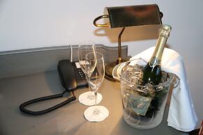 Golden Tulip Cannes hotel de Paris