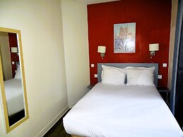 Hipotel Belgrand Edith Piaf