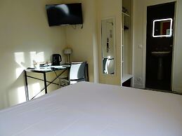 Hipotel Belgrand Edith Piaf
