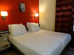 Hipotel Belgrand Edith Piaf