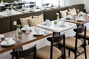 Best Western Premier The Blake Paris Gare Saint Lazare