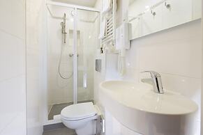 Hotel Des Arts Paris Montmartre