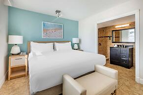 Hilton Vacation Club Crescent on South Beach Miami