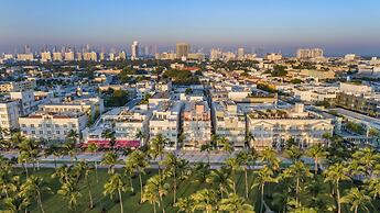 Hilton Vacation Club Crescent on South Beach Miami
