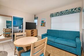 Hilton Vacation Club Crescent on South Beach Miami