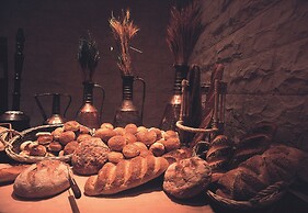 Grand Mercure Petra