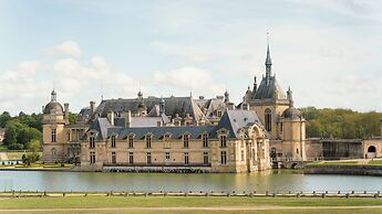 Château Jeanne & the Forest - Château de Montvillargenne