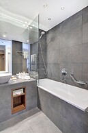 Radisson Blu Balmoral Hotel, Spa