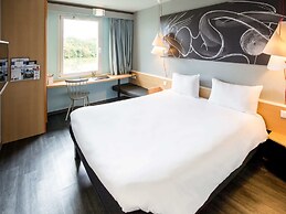 ibis Cherbourg La Glacerie