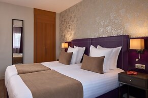 Timhotel Opera Blanche Fontaine