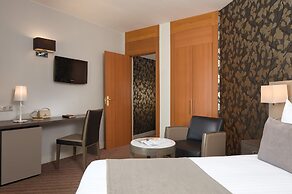 Timhotel Opera Blanche Fontaine