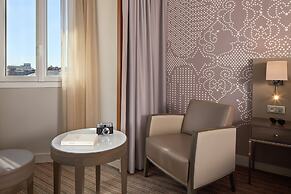 Timhotel Opera Blanche Fontaine