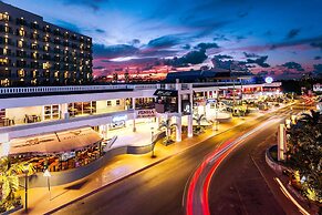 Sonesta Maho Beach All Inclusive Resort Casino & Spa