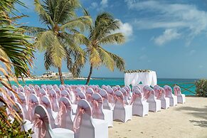 Sonesta Maho Beach All Inclusive Resort Casino & Spa