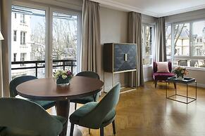 Warwick Reine Astrid - Lyon