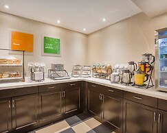 Comfort Inn & Suites University