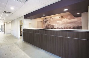 La Quinta Inn & Suites by Wyndham Jackson Airport