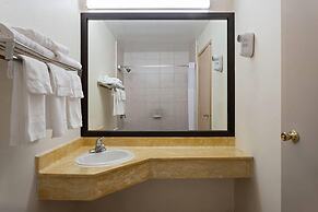 Super 8 by Wyndham Columbus