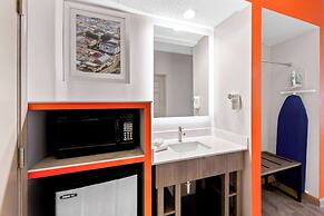 Howard Johnson by Wyndham Jackson