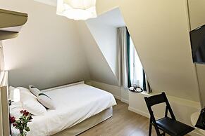 Modern Hotel