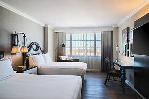 The Lindy Renaissance Charleston Hotel