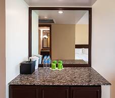 Holiday Resort & Spa Guam