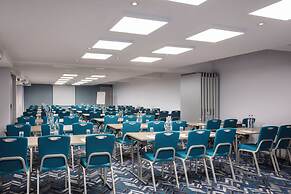 Leonardo London Heathrow Airport