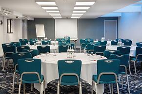 Leonardo London Heathrow Airport