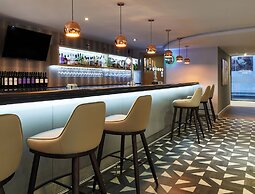 Leonardo London Heathrow Airport