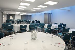 Leonardo London Heathrow Airport