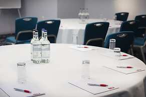 Leonardo London Heathrow Airport