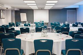 Leonardo London Heathrow Airport